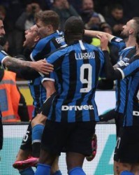  国际米兰主场力克劲旅，意甲榜首争夺白热化